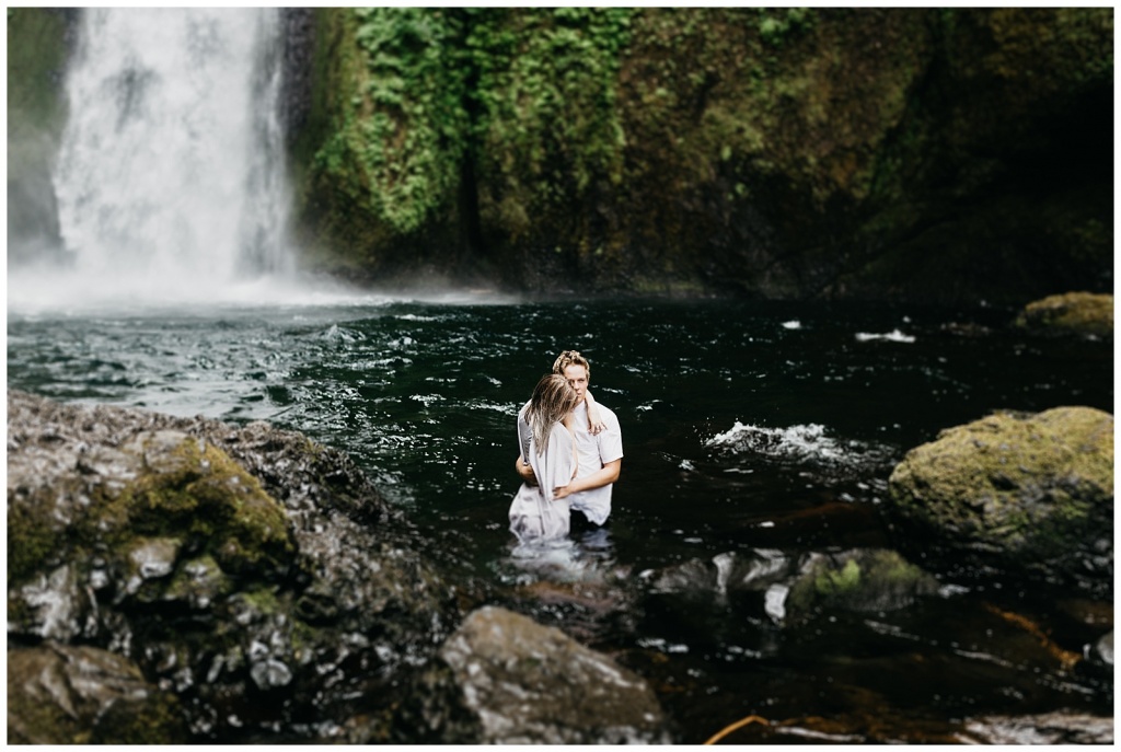 Eden And Paul Couples Session At Wahclella Falls Oregon Nicole Aston Photo 