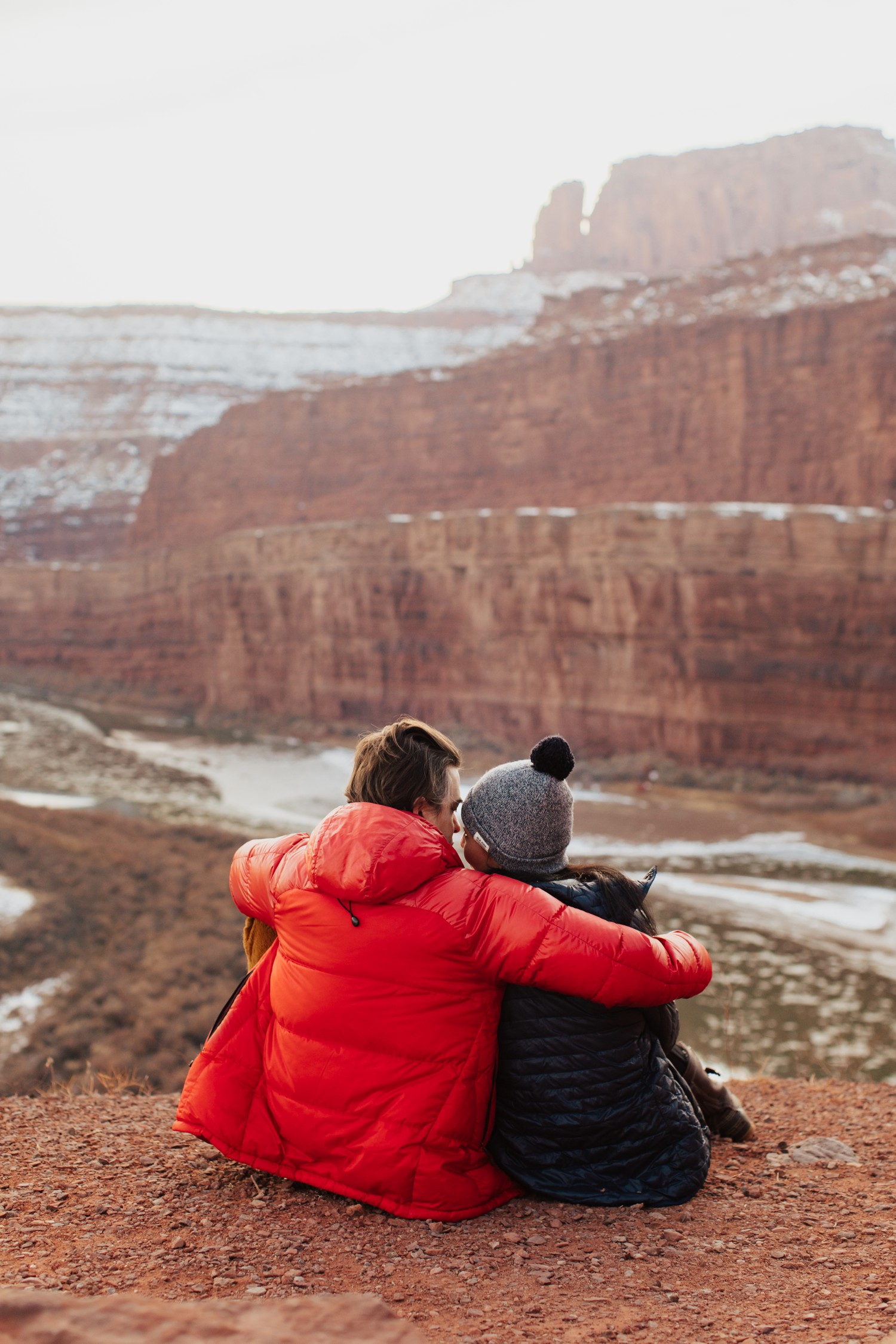 Couples Photos in Moab at Dead Horse Point 