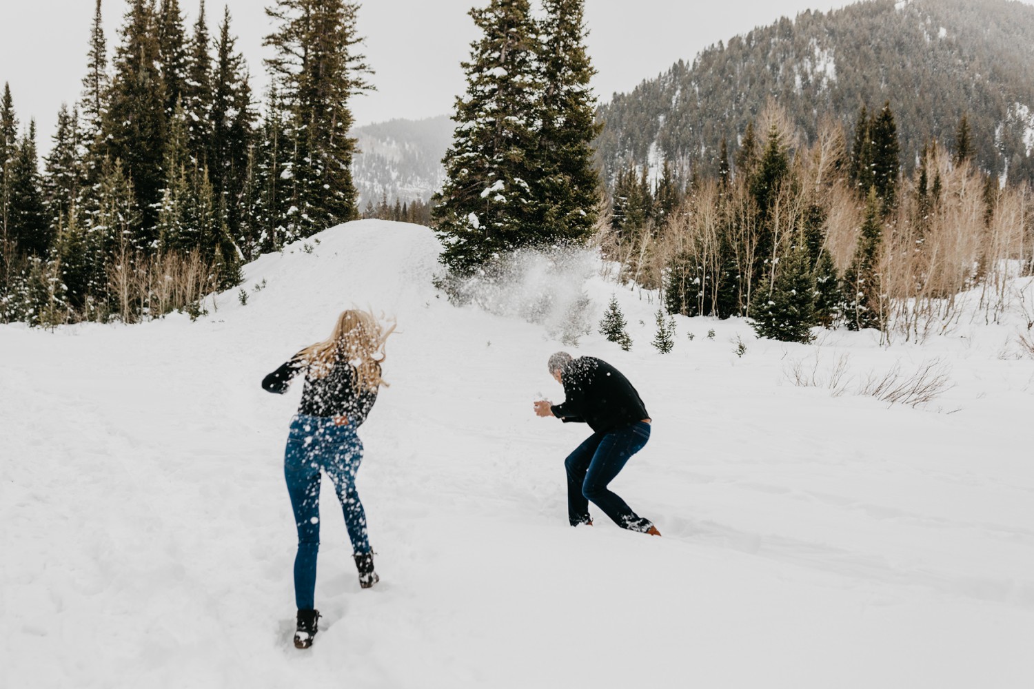 Snowball Fight Engagement Session